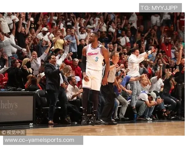 比尔西蒙斯盛赞埃奇库姆与马克西是76人未来希望前者如同05年韦德